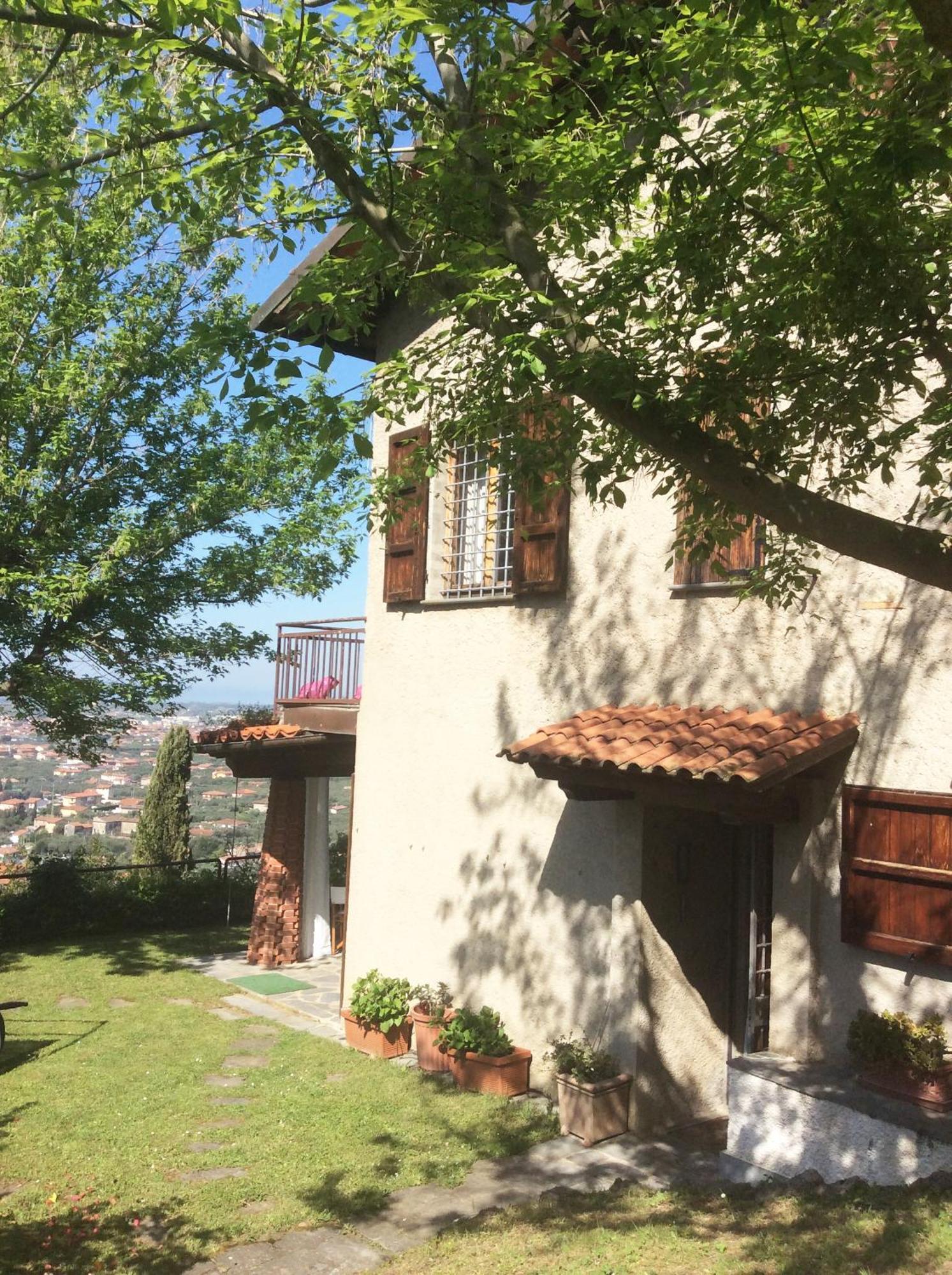 Belvedere 10 Pietrasanta Buitenkant foto
